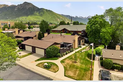 2264 E 4000 S, Holladay, UT 84124 - Photo 3