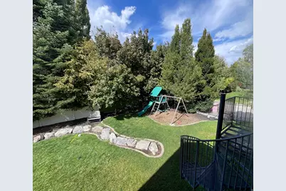 889 Fence Post Rd, Fruit Heights, UT 84037 - Photo 15