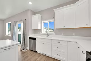 1357 E Reichert St, Eagle Mountain, UT 84005 - Photo 11