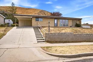 184 E Broadway St S, Tooele, UT 84074 - Photo 5