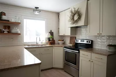 652 E Clearwater Dr N, Layton, UT 84041 - Photo 23