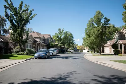 652 E Clearwater Dr N, Layton, UT 84041 - Photo 5