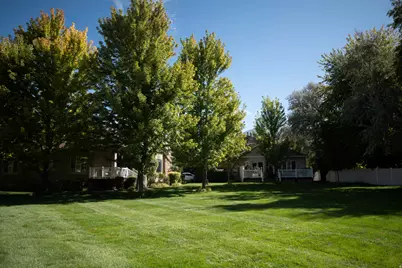 652 E Clearwater Dr N, Layton, UT 84041 - Photo 11