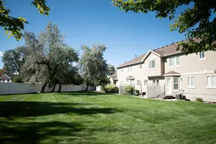 652 E Clearwater Dr N, Layton, UT 84041 - Photo 9