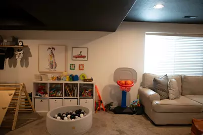 652 E Clearwater Dr N, Layton, UT 84041 - Photo 33