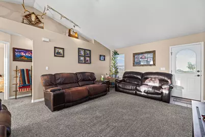 415 S Worthington St, Grantsville, UT 84029 - Photo 5