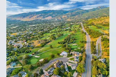 3860 S Highland Ct E, Bountiful, UT 84010 - Photo 3