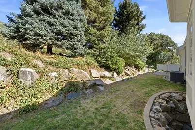 1788 Seven Oaks Ln, Ogden, UT 84403 - Photo 37