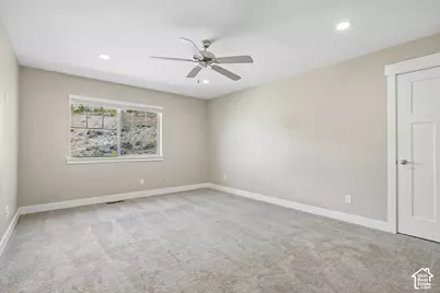 1056 S Aspen Pl E, Provo, UT 84606 - Photo 11