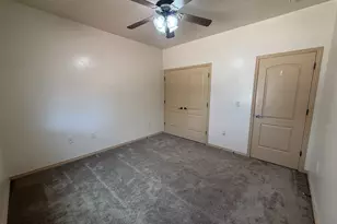 813 W Foothill Dr, Apple Valley, UT 84737 - Photo 31