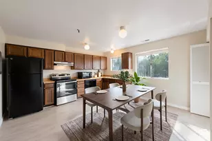 1118 E 6600 S, Salt Lake City, UT 84121 - Photo 3