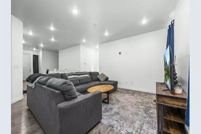 8056 S 6910 W, West Jordan, UT 84081 - Photo 7