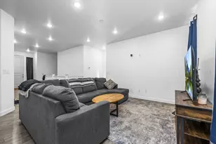 8056 S 6910 W, West Jordan, UT 84081 - Photo 7