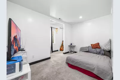 8056 S 6910 W, West Jordan, UT 84081 - Photo 25