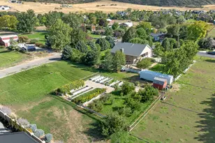 555 E 1600 S, Mapleton, UT 84664 - Photo 7