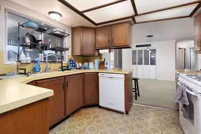 3367 W Blue Haven Dr, West Valley, UT 84119 - Photo 9