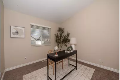 470 E Red Oak Dr N, North Logan, UT 84341 - Photo 17