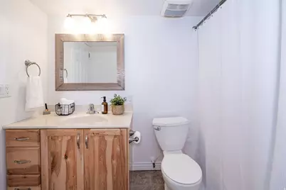 470 E Red Oak Dr N, North Logan, UT 84341 - Photo 23