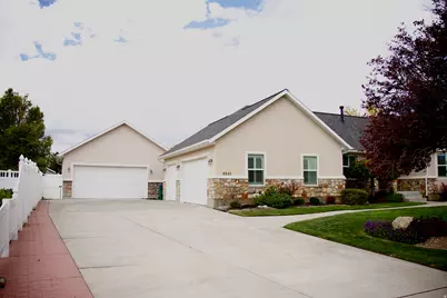 9845 N 6130 W, Highland, UT 84003 - Photo 23
