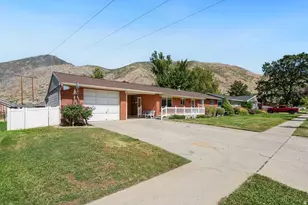 1079 E Hillcrest Dr, Springville, UT 84663 - Photo 5