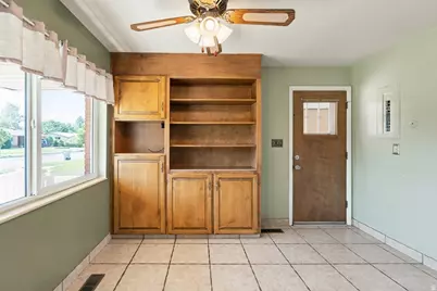 1079 E Hillcrest Dr, Springville, UT 84663 - Photo 9