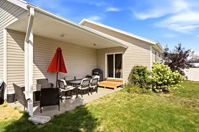 1562 N 2030 W, Clinton, UT 84015 - Photo 25