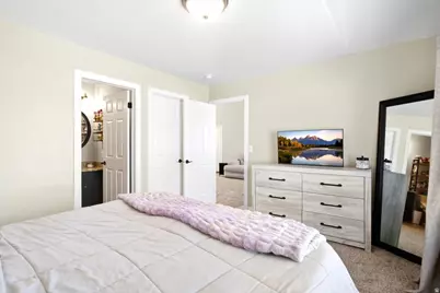 1562 N 2030 W, Clinton, UT 84015 - Photo 9