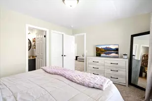 1562 N 2030 W, Clinton, UT 84015 - Photo 9
