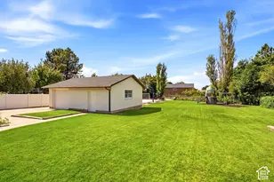 105 N Country Wy, Fruit Heights, UT 84037 - Photo 27