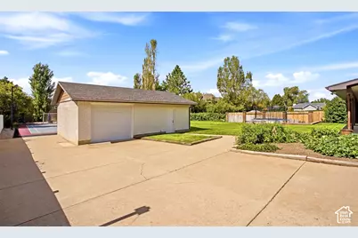 105 N Country Way, Fruit Heights, UT 84037 - Photo 33