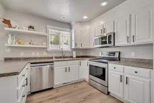 338 W Rye Dr N, Saratoga Springs, UT 84045 - Photo 11