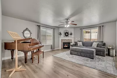 338 W Rye Dr N, Saratoga Springs, UT 84045 - Photo 3