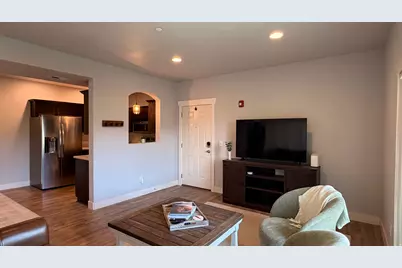 98 W Springview Dr, Saratoga Springs, UT 84045 - Photo 3