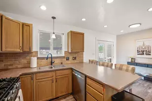 1695 N 1900 W, Lehi, UT 84043 - Photo 7