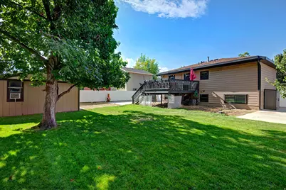 8523 S Kelsch Dr E, Sandy, UT 84093 - Photo 27