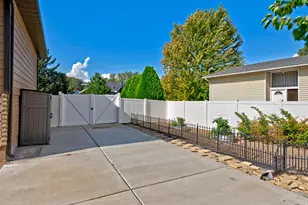 8523 S Kelsch Dr E, Sandy, UT 84093 - Photo 31