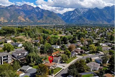 8523 S Kelsch Dr E, Sandy, UT 84093 - Photo 5