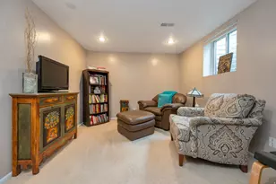 825 E 3 Fountains Cir, Murray, UT 84107 - Photo 23