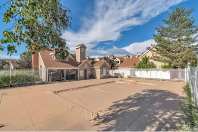 1516 E Spring Gate Dr S, Salt Lake City, UT 84117 - Photo 19