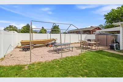1548 W 2700 S, Syracuse, UT 84075 - Photo 29