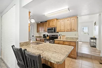 1548 W 2700 S, Syracuse, UT 84075 - Photo 15