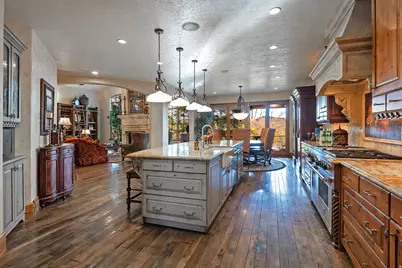 8778 S Falcon Heights Ln, Sandy, UT 84093 - Photo 27