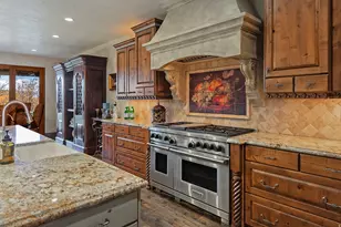 8778 S Falcon Heights Ln, Sandy, UT 84093 - Photo 25