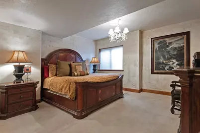 8778 S Falcon Heights Ln, Sandy, UT 84093 - Photo 37