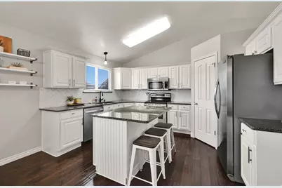 3651 W 1125 N, Layton, UT 84041 - Photo 3