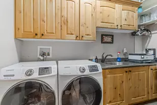 4460 S 2700 E, Holladay, UT 84124 - Photo 15