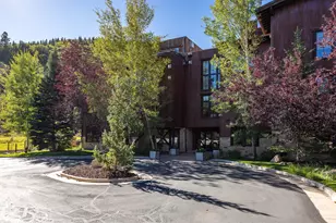 2880 Deer Valley Dr East E, Park City, UT 84060 - Photo 21