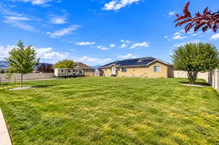 628 E Coach Ln, Grantsville, UT 84029 - Photo 27