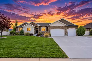 628 E Coach Ln, Grantsville, UT 84029 - Photo 1