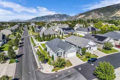 2063 E 1200 N, Layton, UT 84040 - Photo 41